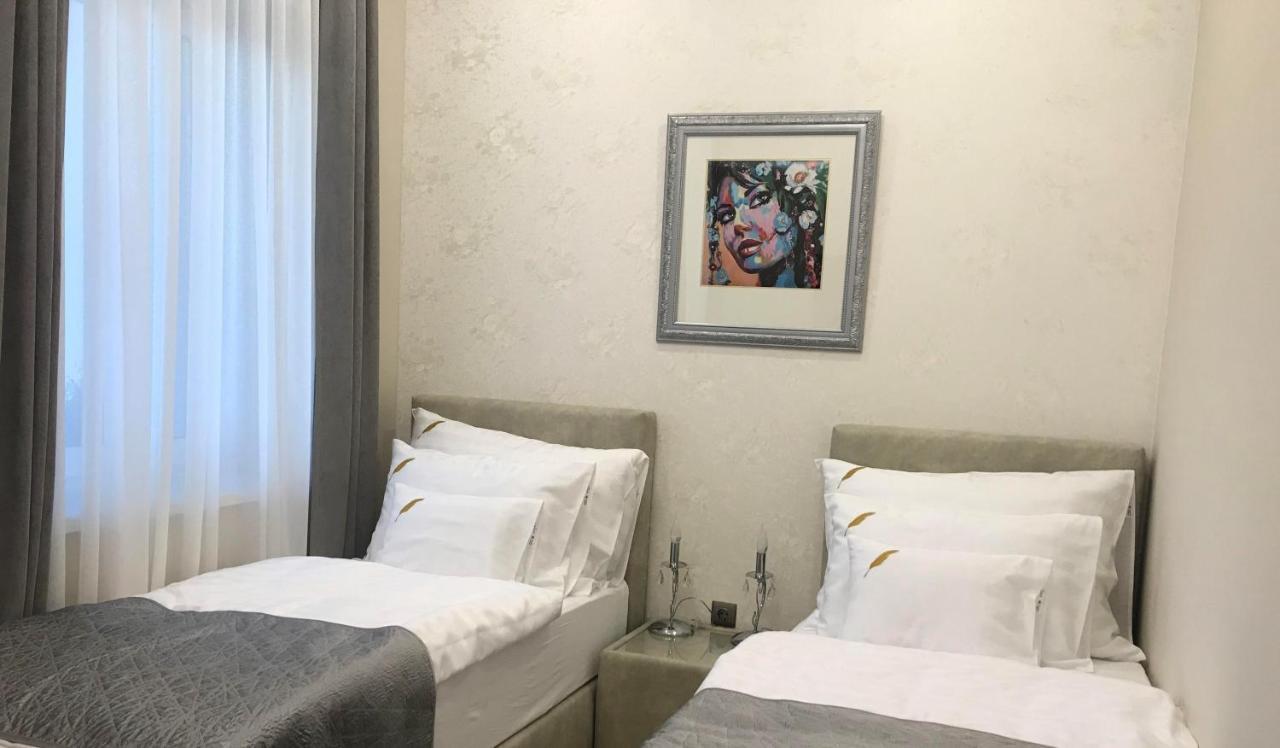 Poroszló Notarius Vendeghaz B&B 외부 사진